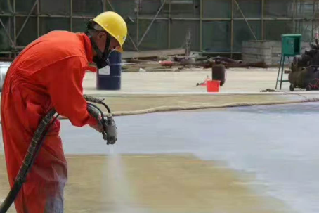 本溪彩色路面喷涂是一种为路面